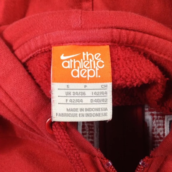 ❗️SOLD❗️Nike embroidered block logo zip up hoodie - Picture 4 of 4